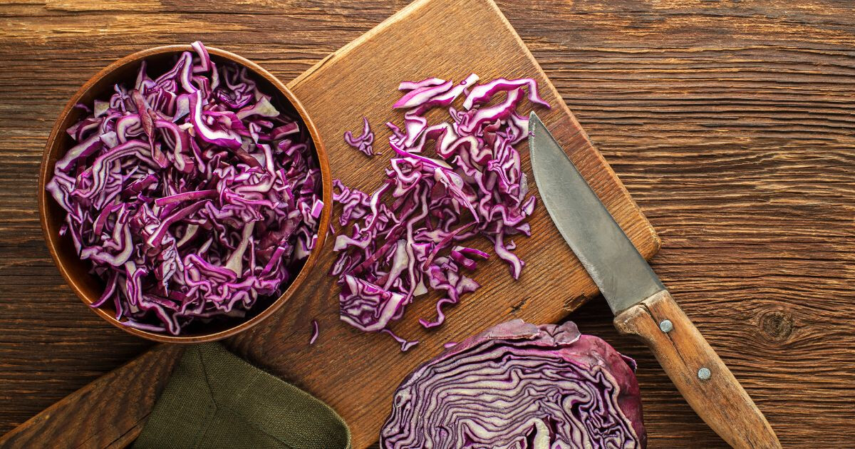 Image pour l'article Vous ignorez probablement ces 8 bienfaits extraordinaires du chou rouge