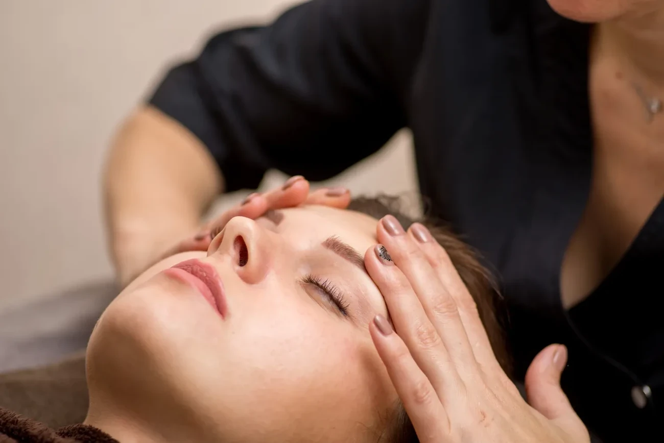 Image pour l'article Réflexologie faciale : définition et bienfaits pour votre bien-être quotidien