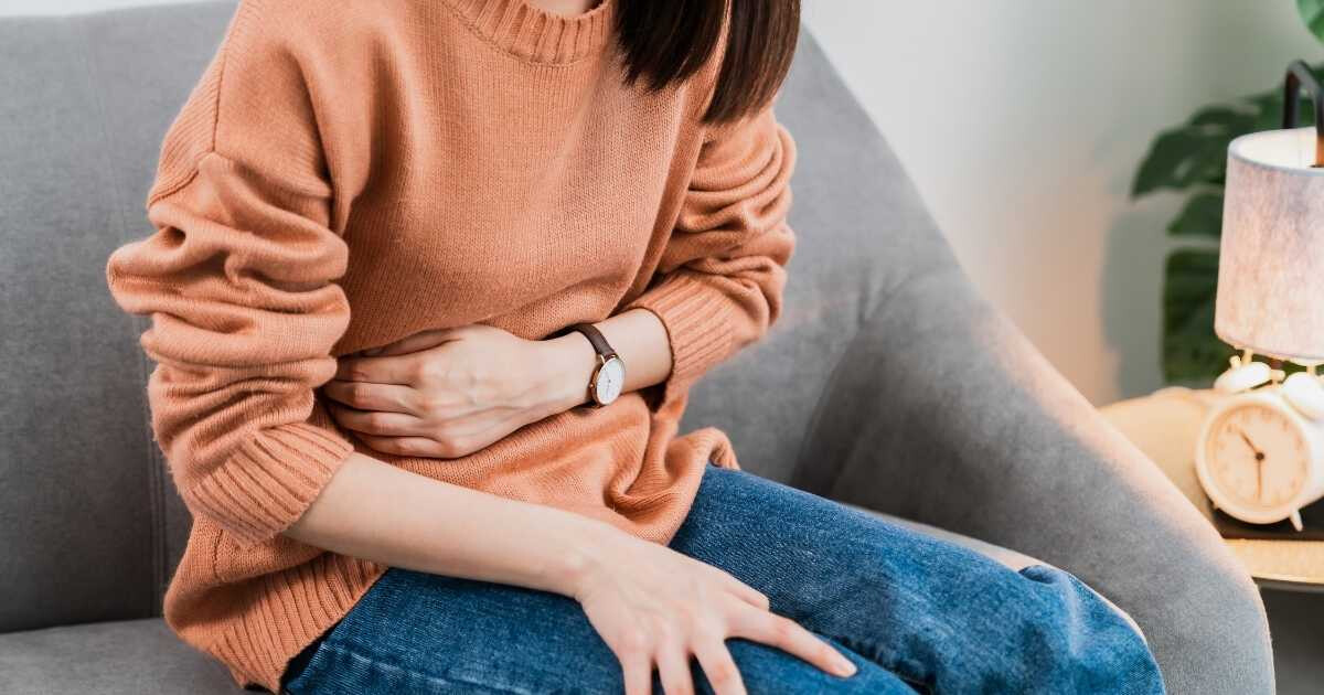 Image pour l'article Réflexologie plantaire contre la constipation : pourquoi ça marche si bien ?