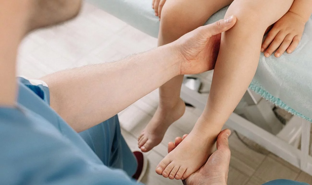 ostéopathie jambes enfant cabinet