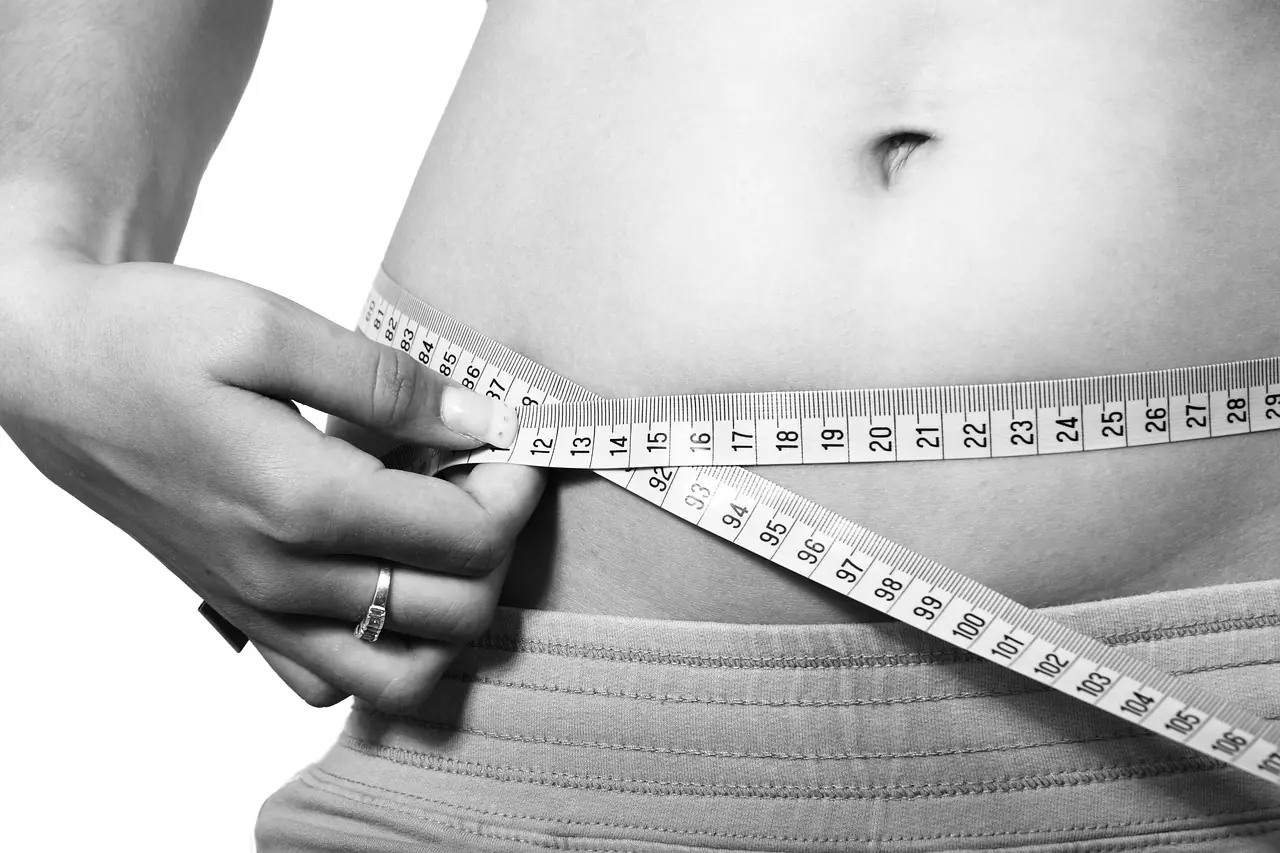 perdre du poids ventre femme mètre